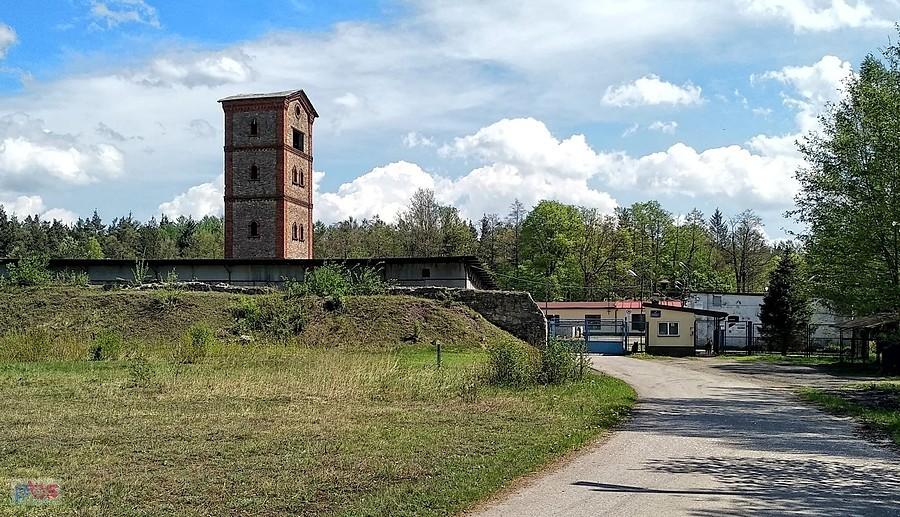 Pozostałości huty z 19 wieku w Niekłaniu Wielkim