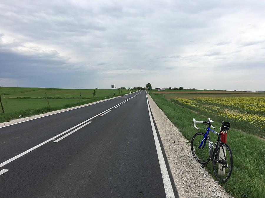 Nowy asfalt na trasie Lubasz - Dębe