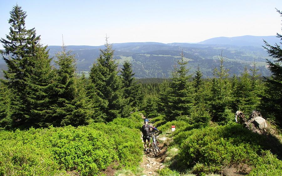 Nie wszędzie dało się zjeżdżać, taki urok mountainbikerowania