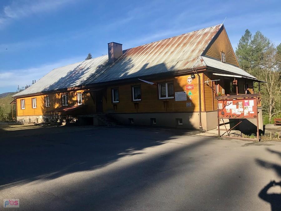 Schronisko w Rycerce Górnej