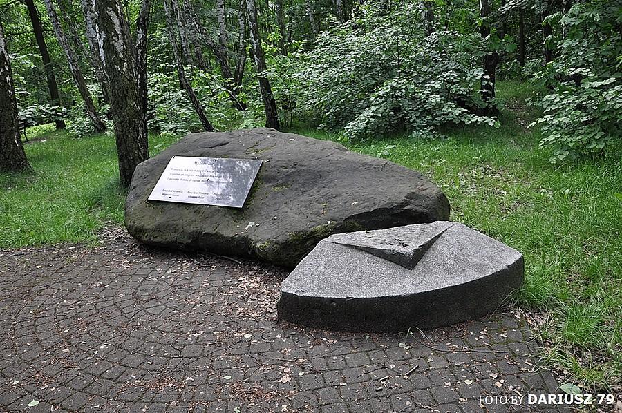 Mysłowice Obelisk w miejscu, w którym stała niegdyś WIEŻA BISMARCKA