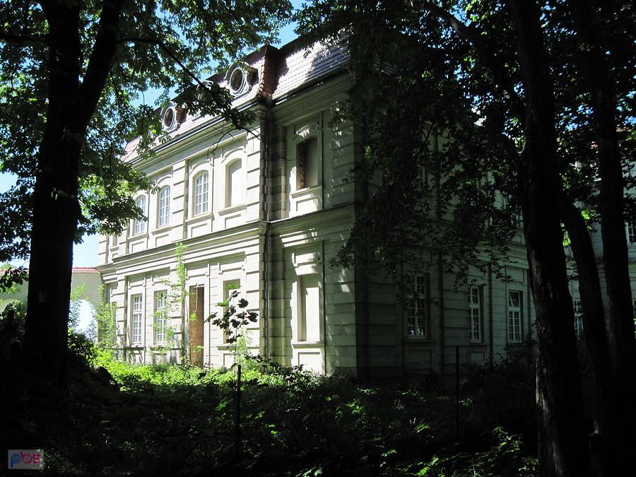 Pałac Łosiów w Narolu