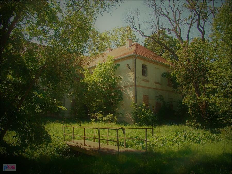 Pałac w Komornikach