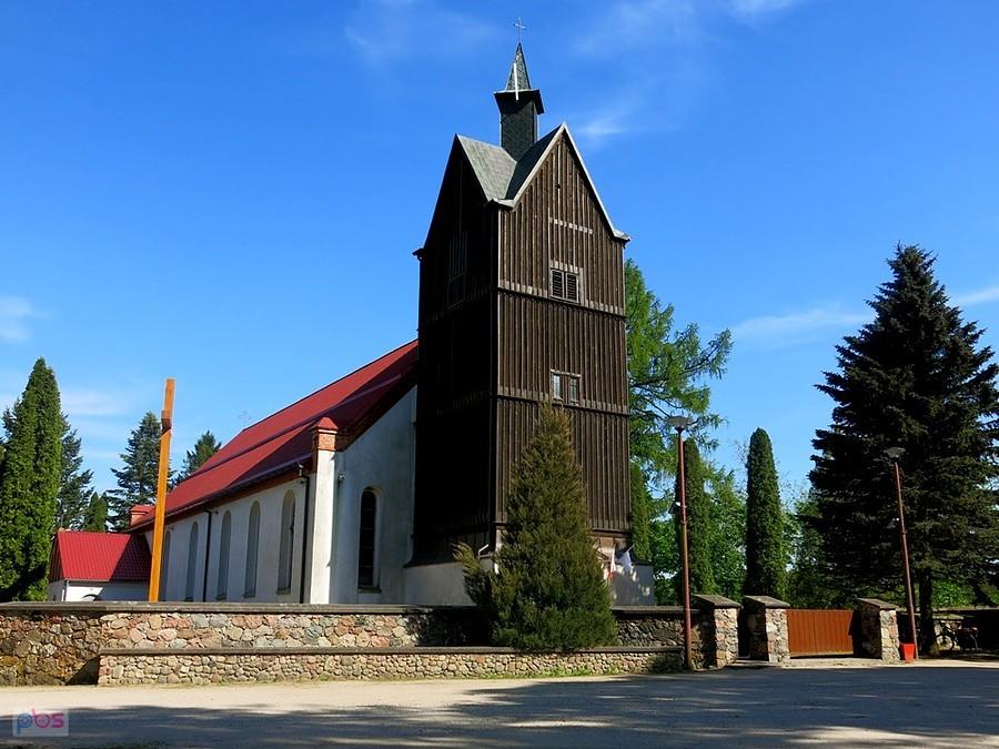 Grabnik - przed kosciołem