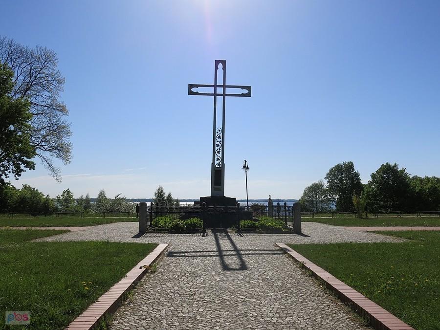 Giżycko - krzyż św. Brunona