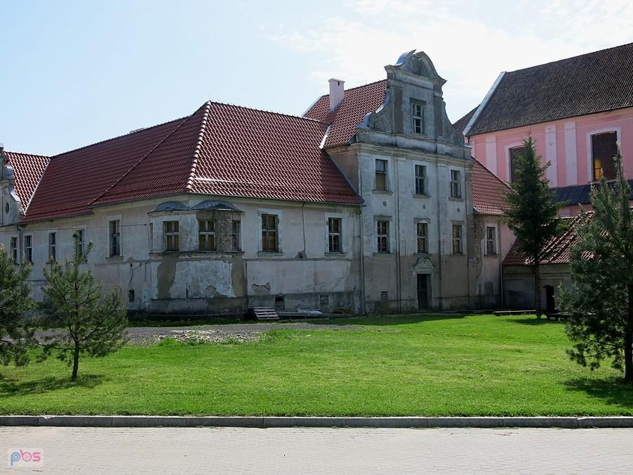 Krosno - przed Sanktuarium