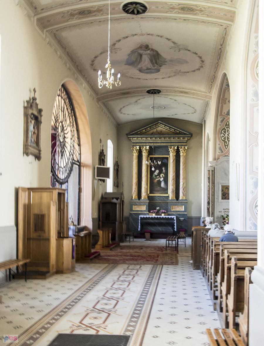 Boczna nawa kościoła św. Antoniego Padewskiego