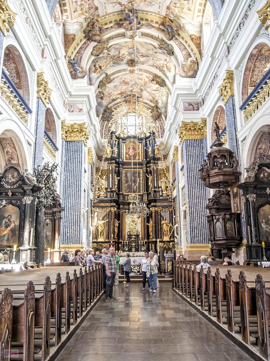 Niesamowicie wygląda wewnątrz