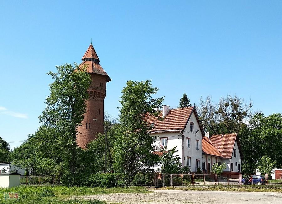 Wieża wodna w Pieniężne
