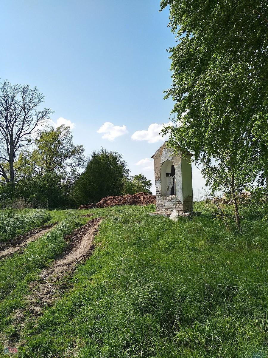Przydrożna kapliczka