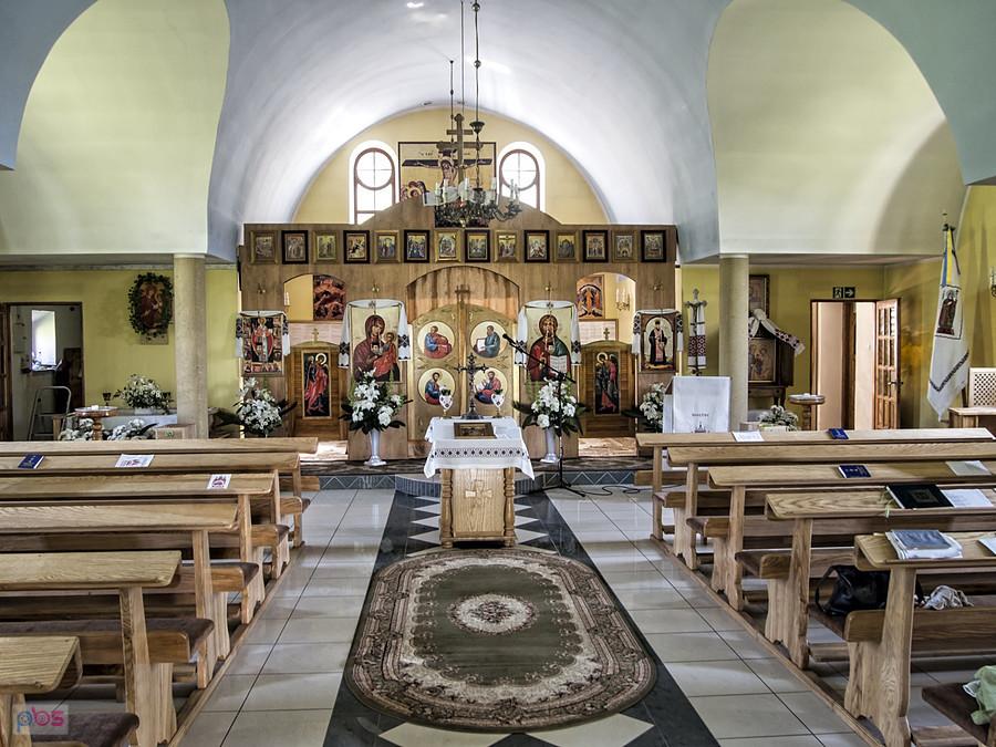 wewnątrz cerkiew bł. Emiliana Kowcza w Ornecie