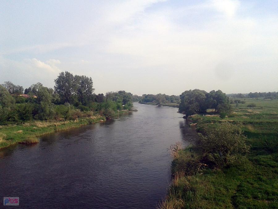 Rzeka Warta, most w Uniejowie