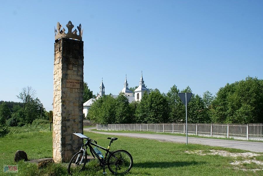 Krogulec - obelisk upamiętniający Kazimierza Wielkiego
