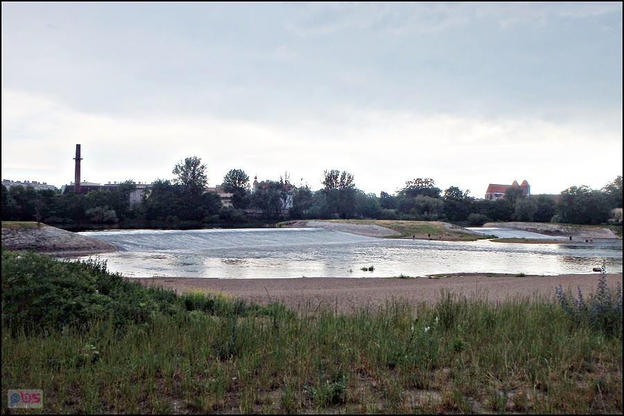 (Prawie) brzeska plaża i wodospad