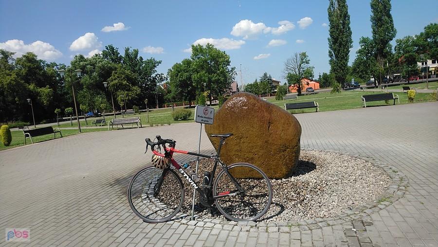 Fontanna ratująca życie, Kampinos