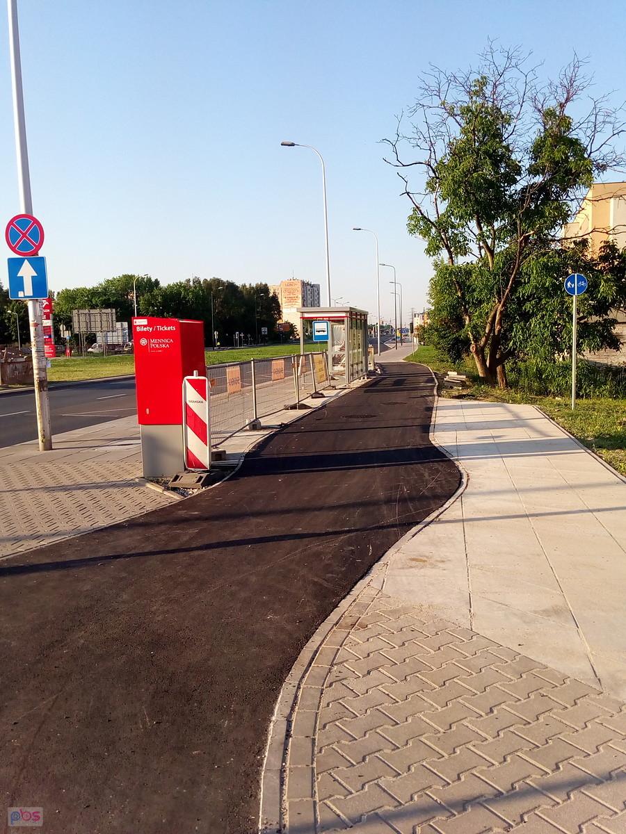 Ddr po lewej stronie Lazurowej też już skończona..