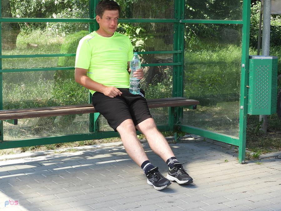 Upały, upały - Kuba odpoczywa w Smolęcinie.