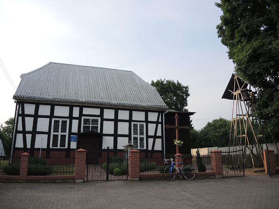 Kościół Matki Boskiej Królowej Polski w Chełście