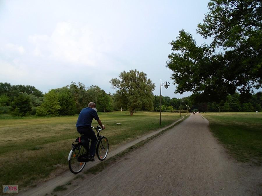 w drodze przez Park Kasprowicz