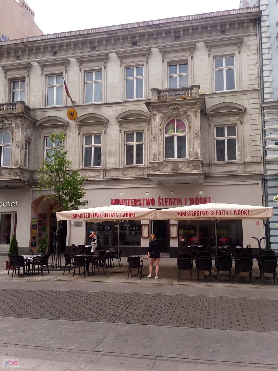 Ciekawe ministerstwo, chętnych do pracy na pewno nie brakuje :)