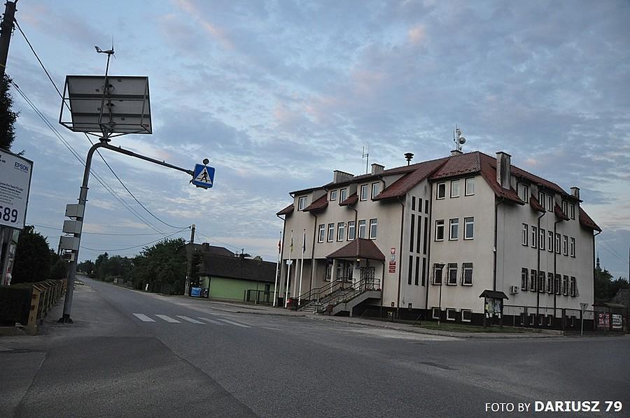 Urząd Gminy w Borzęcinie