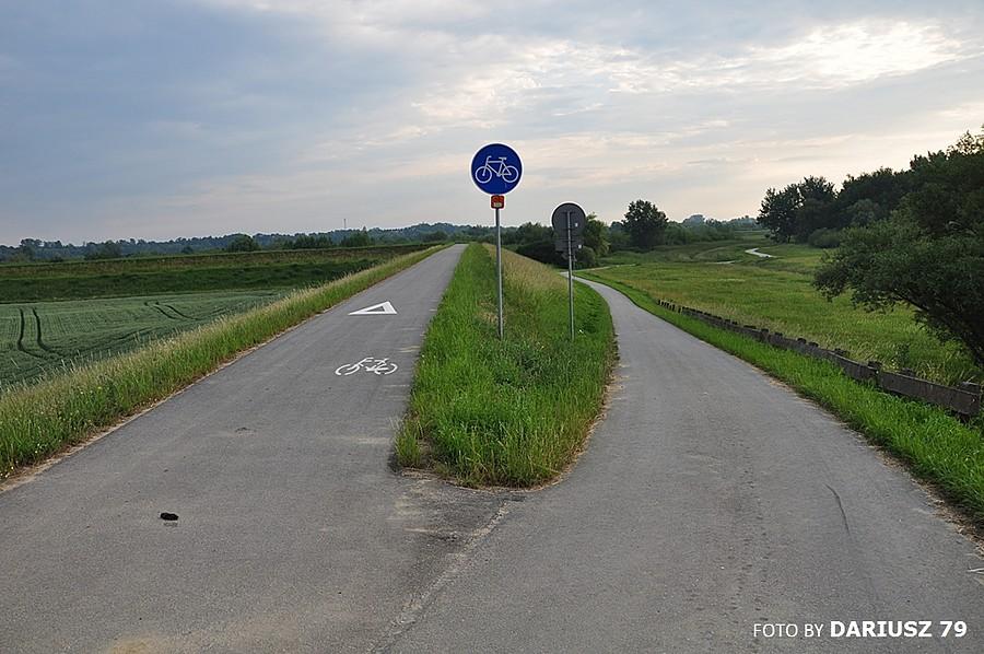 Nowopole - Velo Małopolska/Wiślana Trasa Rowerowa