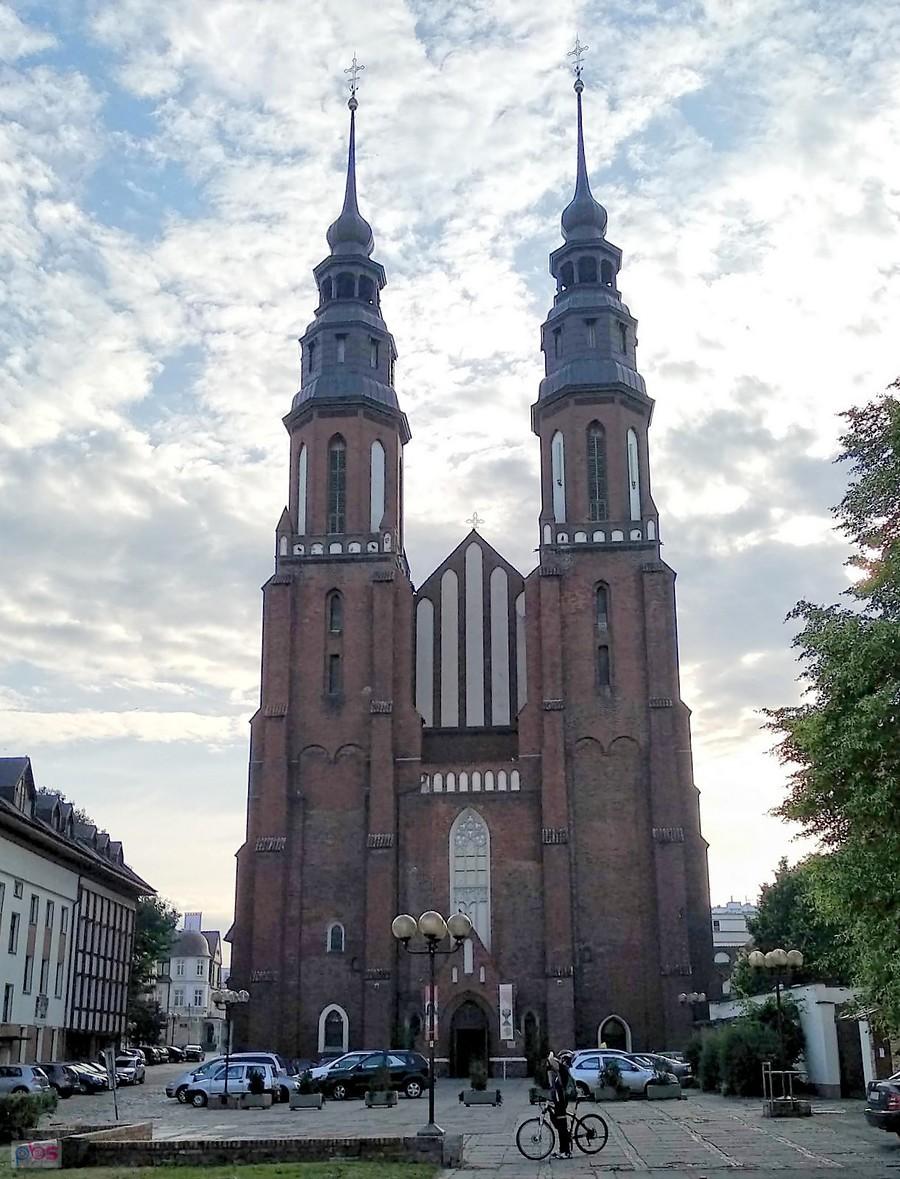 Parafia Katedralna p.w. Podwyższenia Krzyża Świętego w Opolu