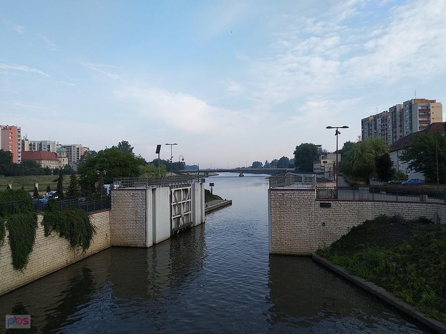 Ujście kanału Młynówki do Odry