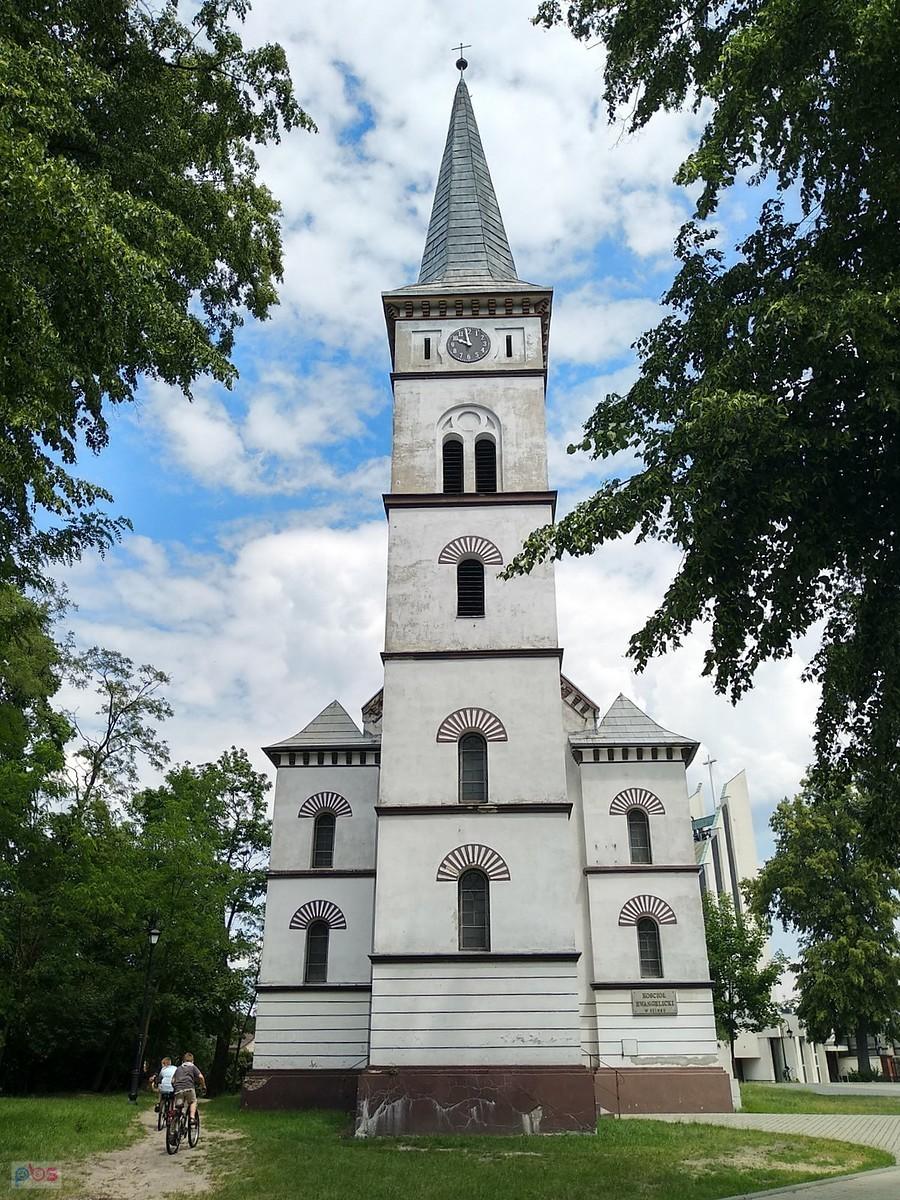 Ozimek - kościół Ewangelicko-Augsburski od przodu