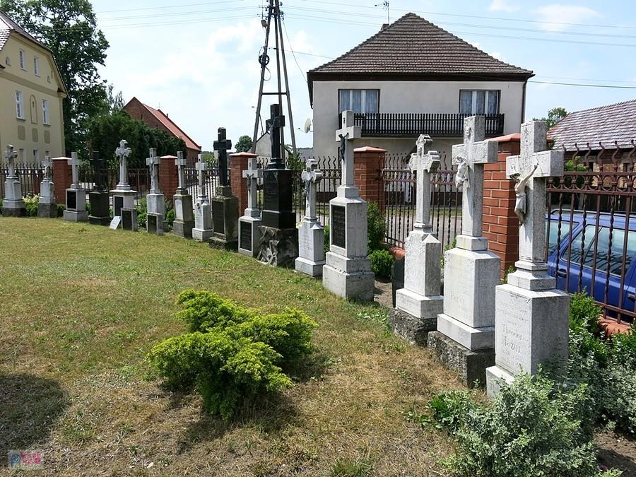 Przy kościele