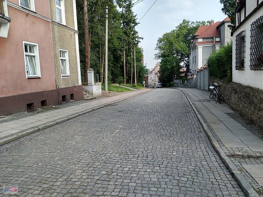 w kierunku centrum