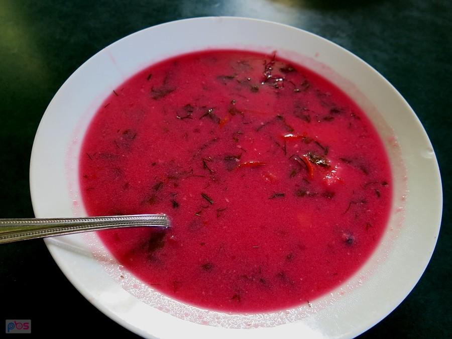 W Barze Małgosia w Kłodzku - zupa botwinkowa