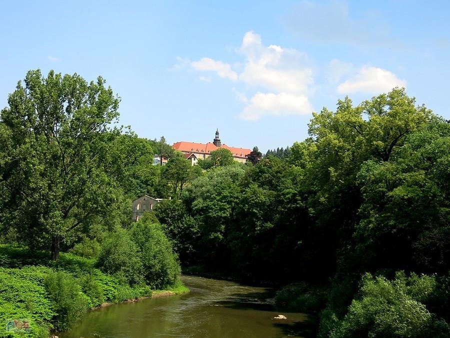 Klasztor urszulanek w Bardzie