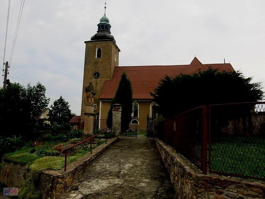 Pławnica - kościół pw. NMP Matki Kościoła