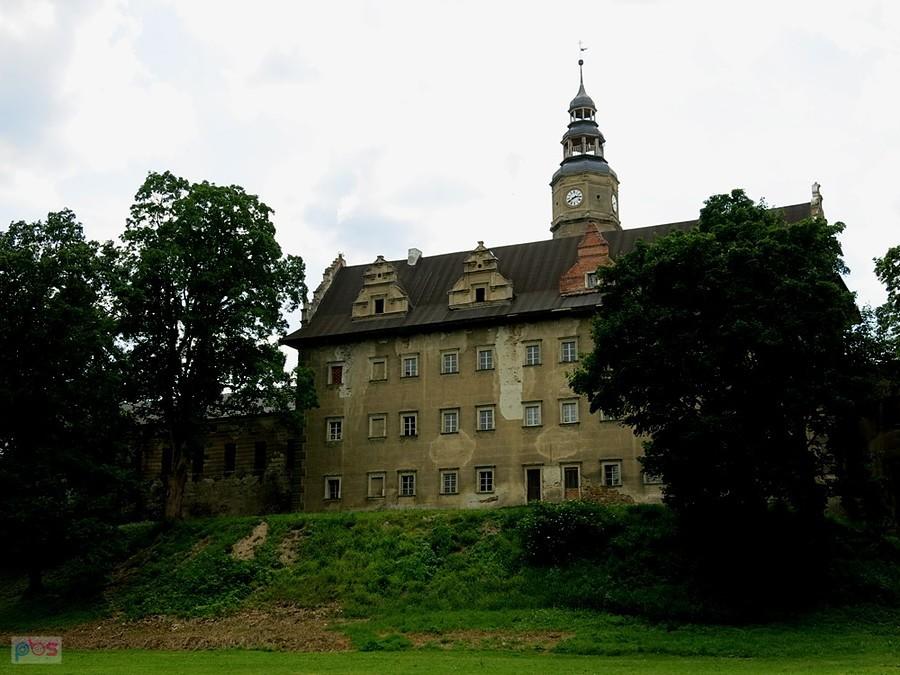 Gorzanów - ruiny zamku