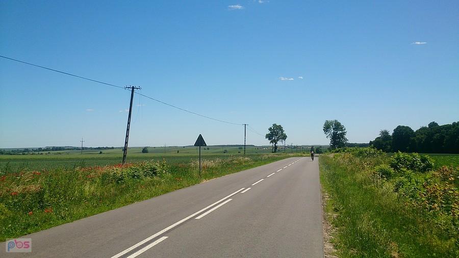 Lokalna droga przy granicy