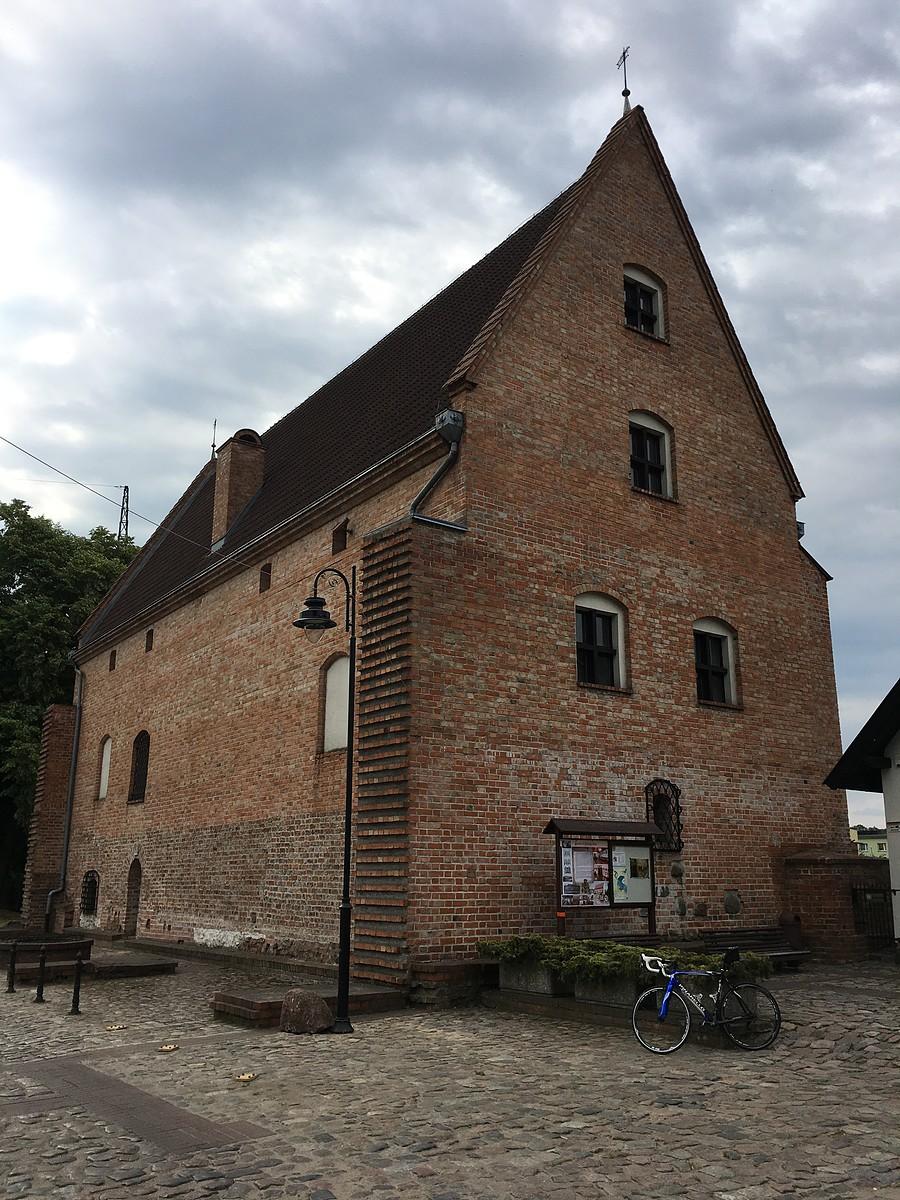 Zamek w Sierakowie