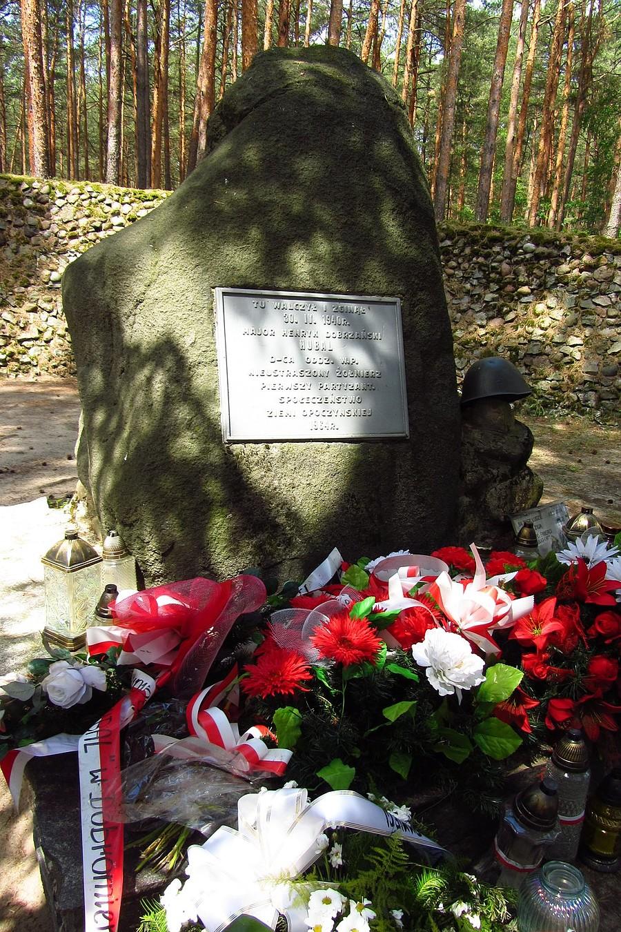 Tu walczył i zginął Major Henryk Dobrzański Hubal