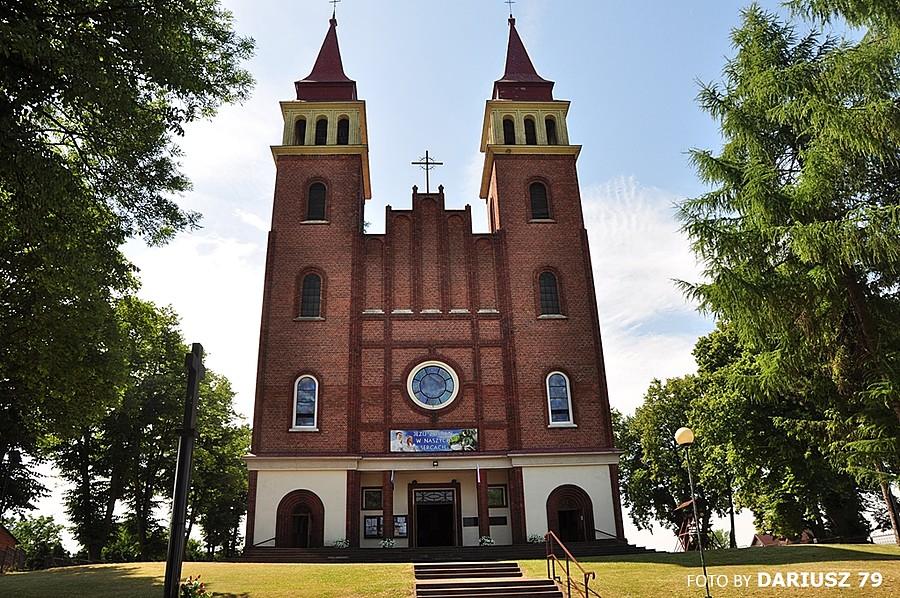 Dłutów - Parafia rzymskokatolicka Najświętszego Serca Pana Jezusa i Trzech Króli