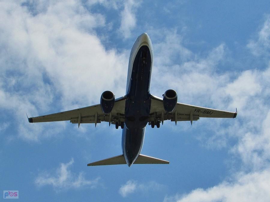 Brzuszek Boeinga 737 Blue Air