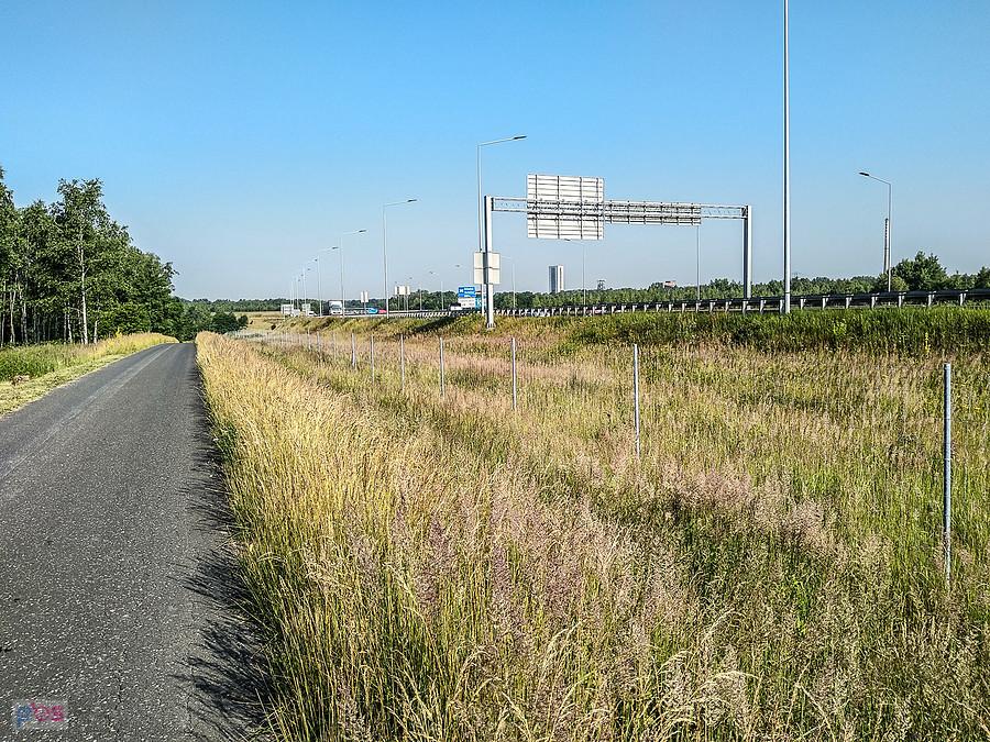 Wzdłuż A4...