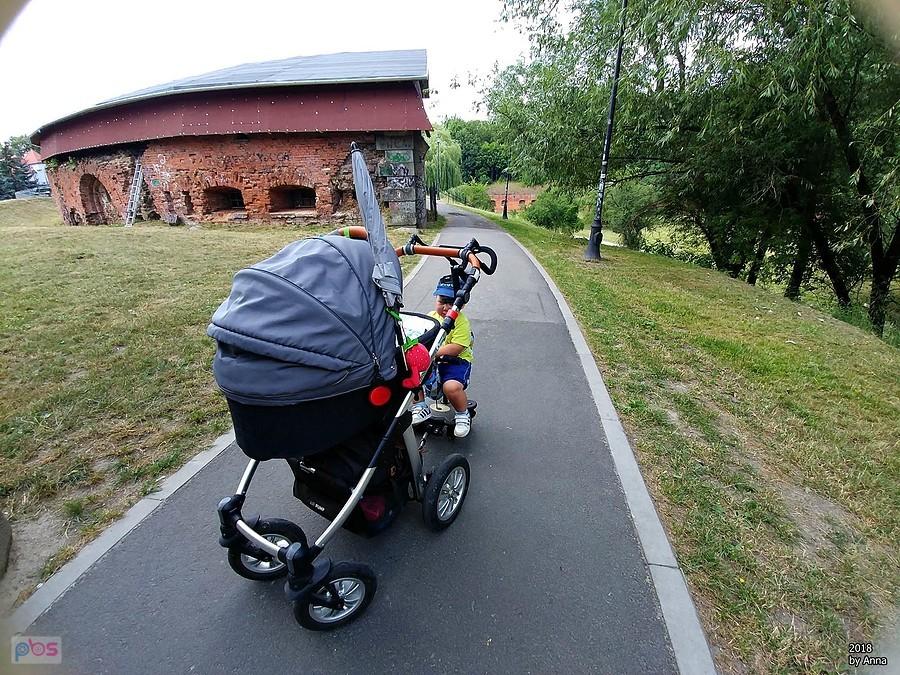 Byliśmy sprawdzić zadaszenie nad działobitnią.