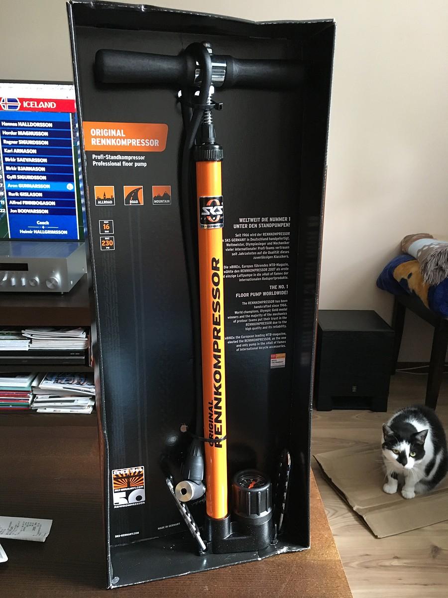 Nowa pompka SKS Rennkompressor