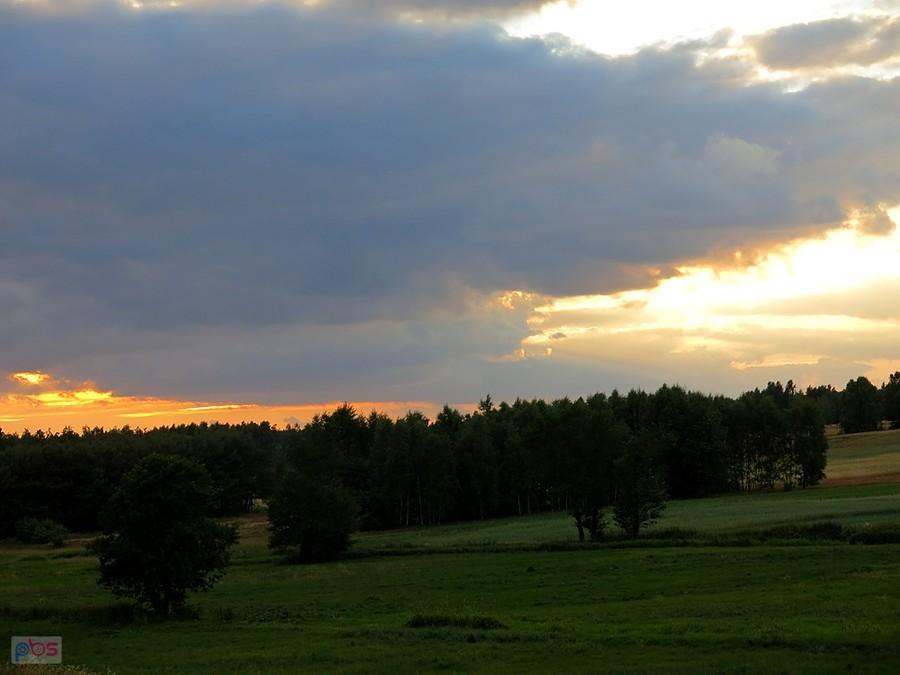 Piątkowy zachód