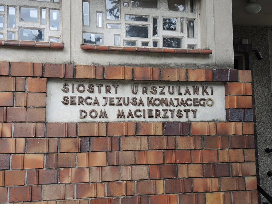 Dom macierzysty Zgromadzenia Sióstr Urszulanek Serca Jezusa Konającego w Pniewach