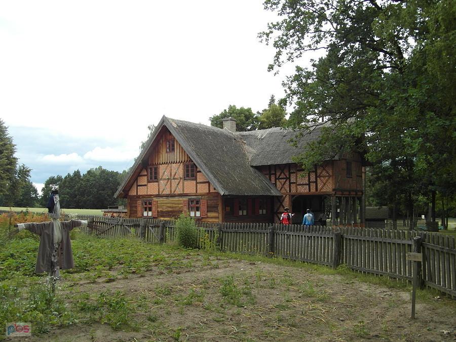 Skansen w Olsztynku