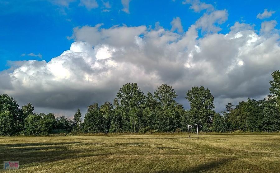 Coś nadciąga, dobrze, że do domu tylko 2 km