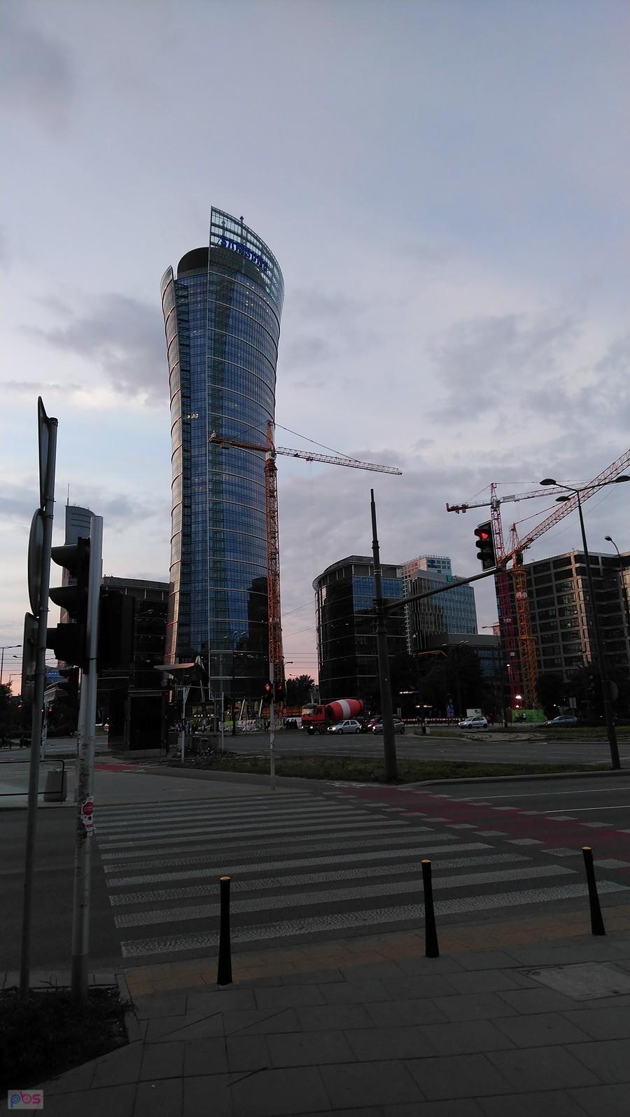 Rondo Daszyńskiego zyskuje kolejne wieżowce