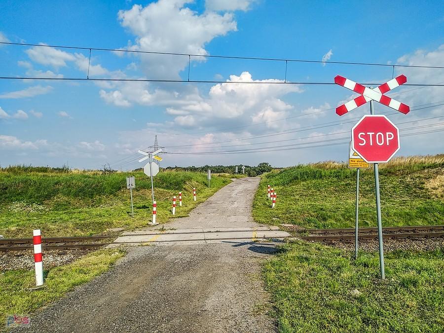 Boczna droga na Chudów