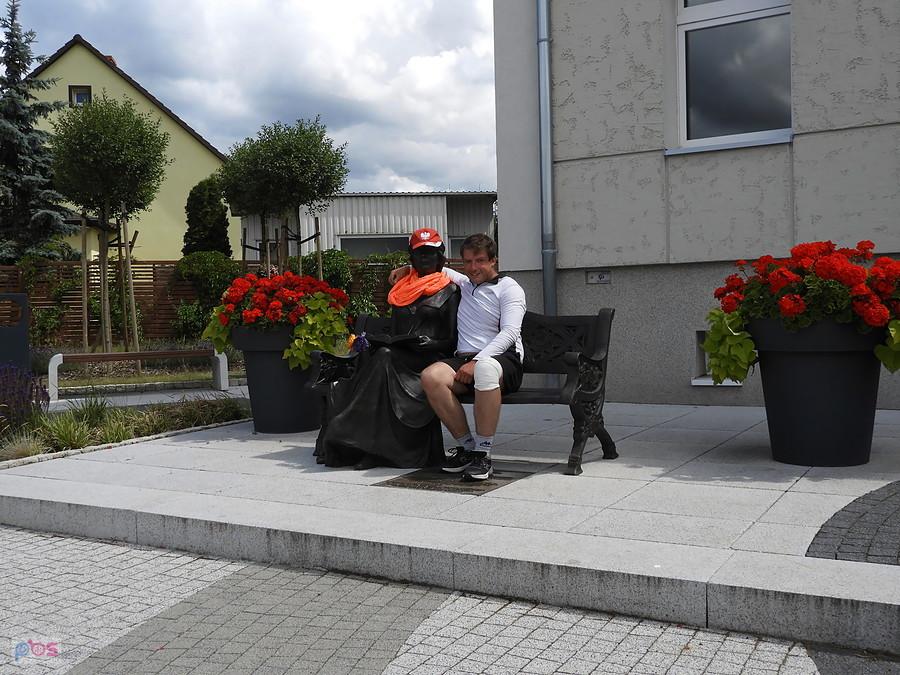 Kuba w towarzystwie Elisabeth von Arnim.
